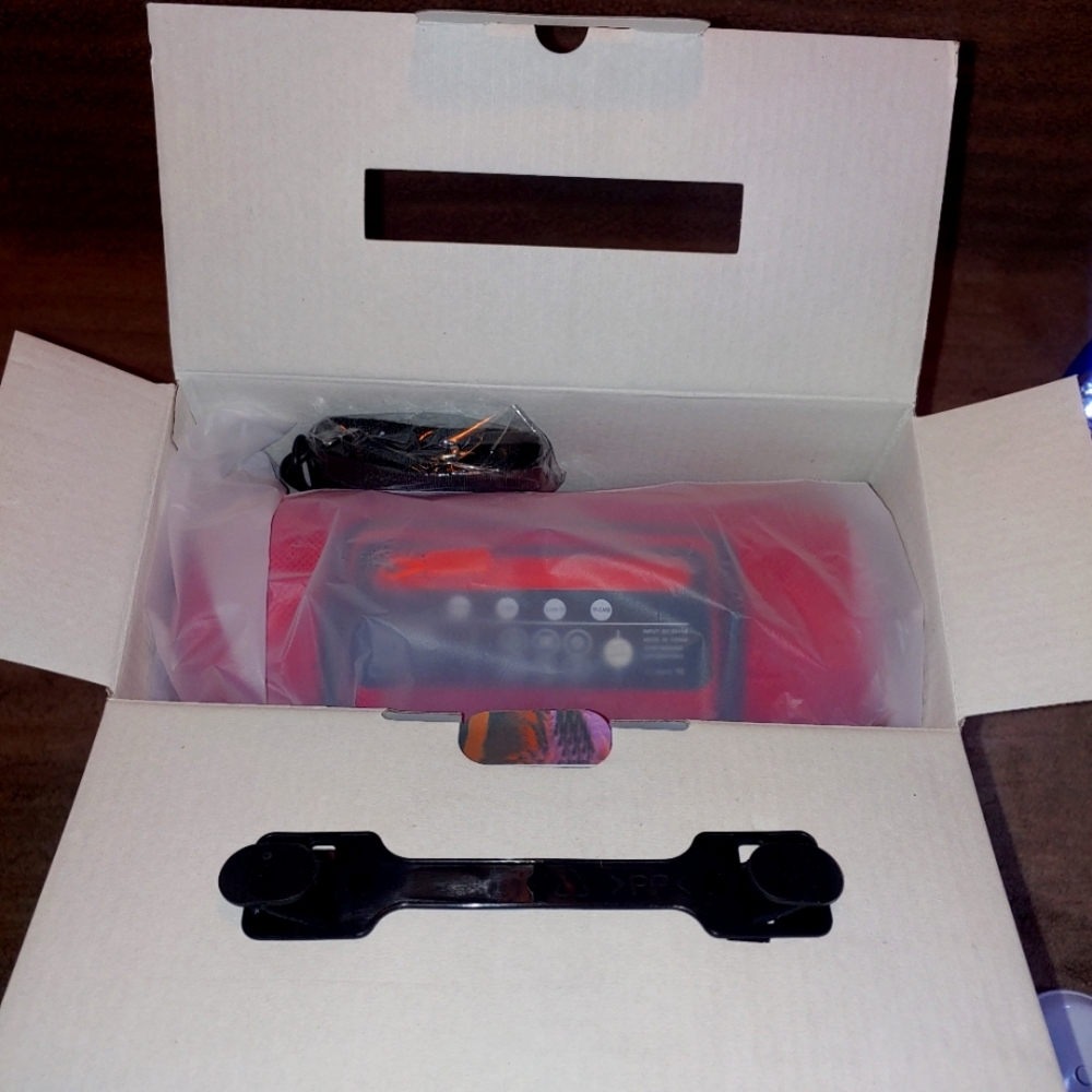 Bluetooth Speaker Portable - Red - Picture 7 of 12